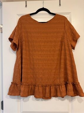 Emery Rose Women's Rust Ruffle-Hem Short Sleeve Top
